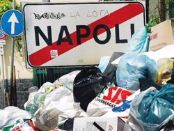 https://www.eolopress.it/index/wp-content/uploads/2010/11/rifiuti-napoli.jpg