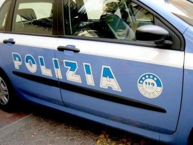 https://www.eolopress.it/index/wp-content/uploads/2013/01/Auto_Polizia.jpg