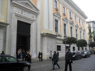 https://www.eolopress.it/index/wp-content/uploads/2013/03/Tribunale_Salerno.jpg