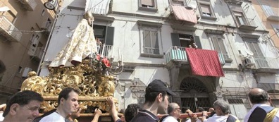 https://www.eolopress.it/index/wp-content/uploads/2013/05/Processione_San_Catello.jpg