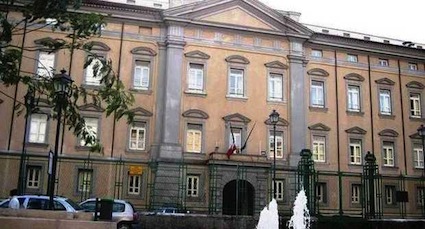 https://www.eolopress.it/index/wp-content/uploads/2013/07/Aversa_castello_aragonese_tribunale_napoli_nord.jpg