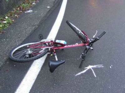 https://www.eolopress.it/index/wp-content/uploads/2013/08/Incidente_bici_in_strada.jpg