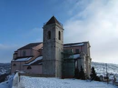 https://www.eolopress.it/index/wp-content/uploads/2013/10/Capracotta_chiesa_Assunta.jpg