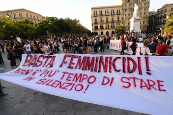 https://www.eolopress.it/index/wp-content/uploads/2013/11/Femminicidio_corteo_striscione.jpg